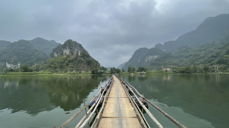 A Tour by Bicycle Through Northern Vietnam 14 Days